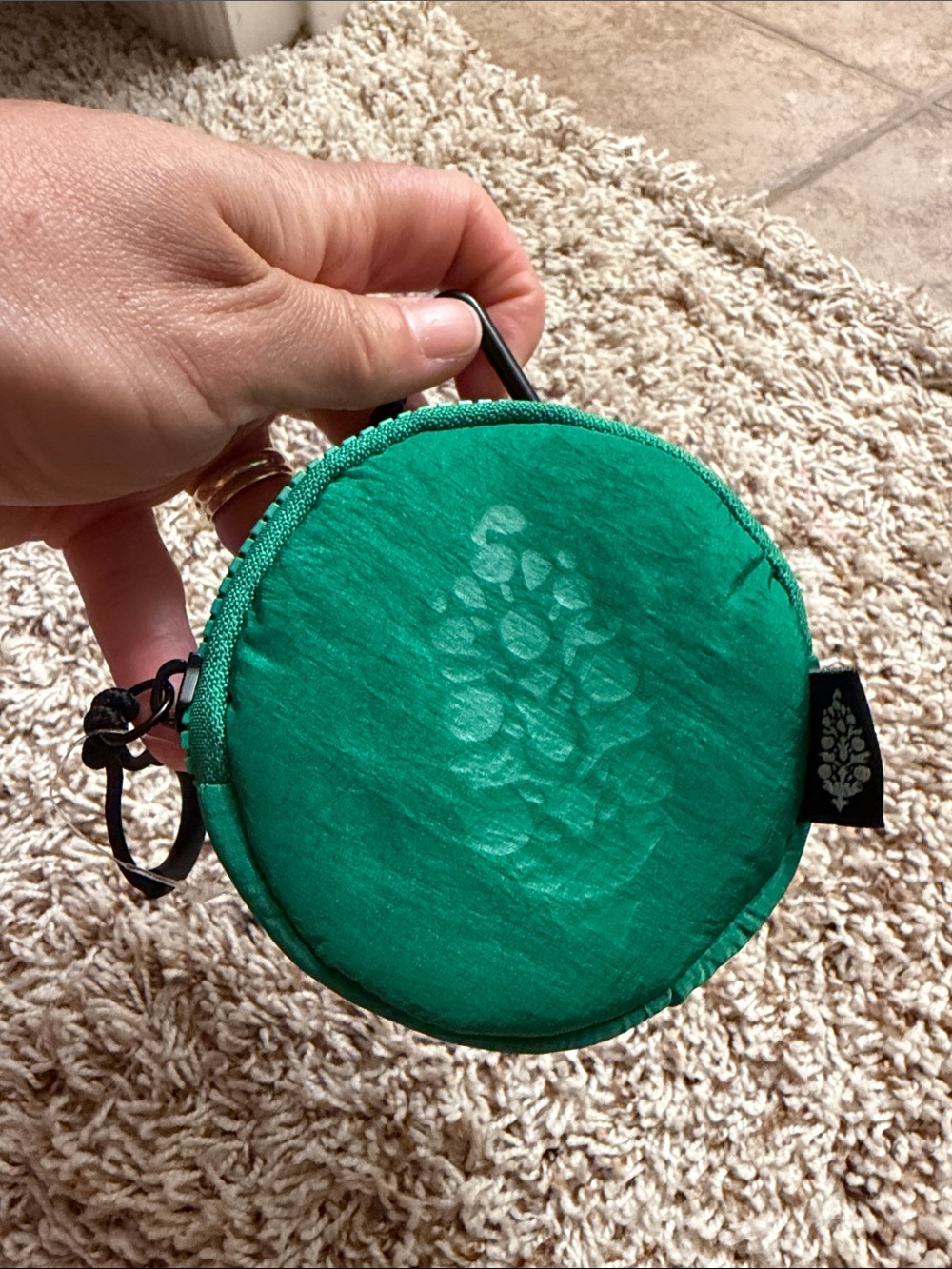 New FP Movement Essentials Only Pouch - Picture 3 of 6